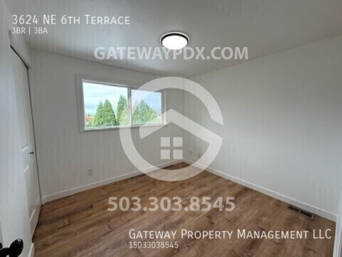 Building Photo - 3624 NE 6th Terrace