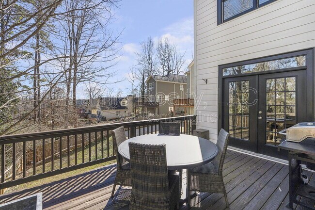 Building Photo - 3102 Alston Dr