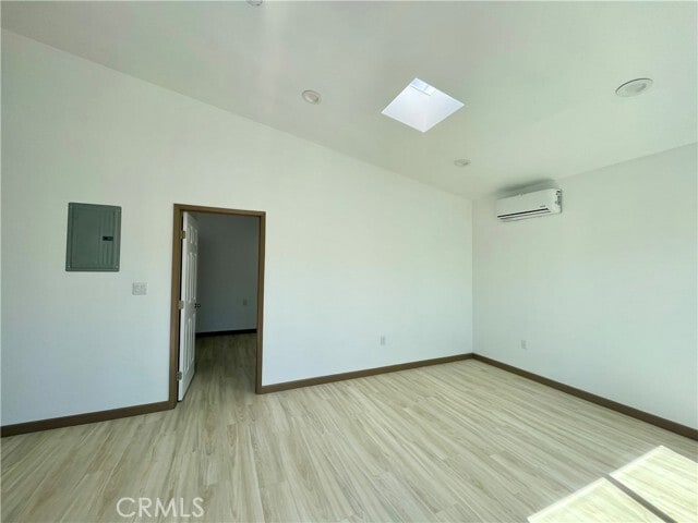 Building Photo - 751 Baylor Ave