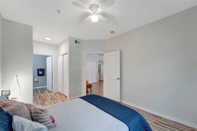 Building Photo - 4110 Central Sarasota Pkwy