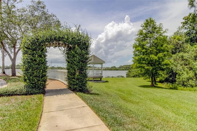 Building Photo - 9002 Spring Garden Way