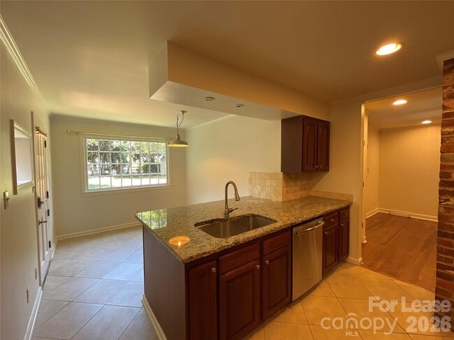 Building Photo - 3917 Kitley Pl