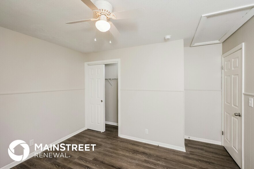 Building Photo - 215 Kim Ct