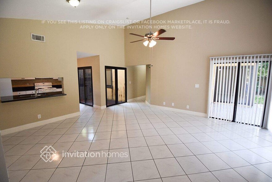 Building Photo - 9217 NW 49th Pl