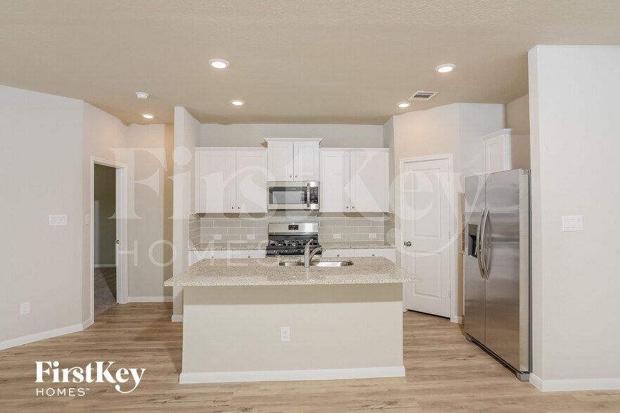 Building Photo - 31773 Untrodden Way