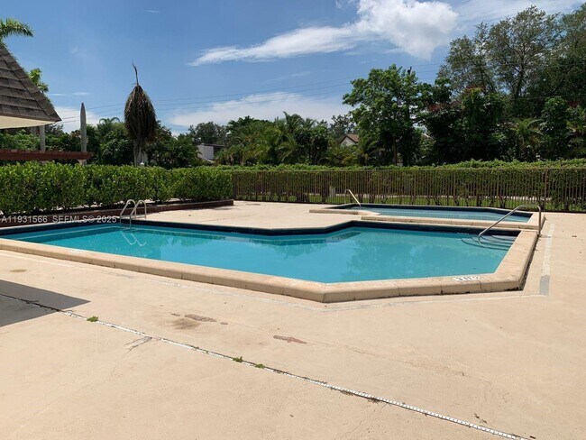 Building Photo - 8475 SW 94th St