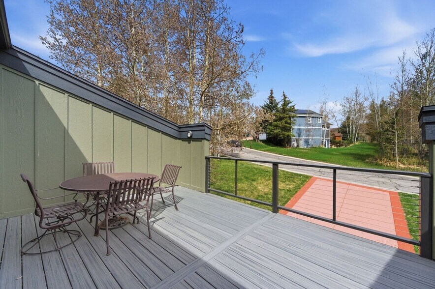 Building Photo - 3861 Silver Spur Cir