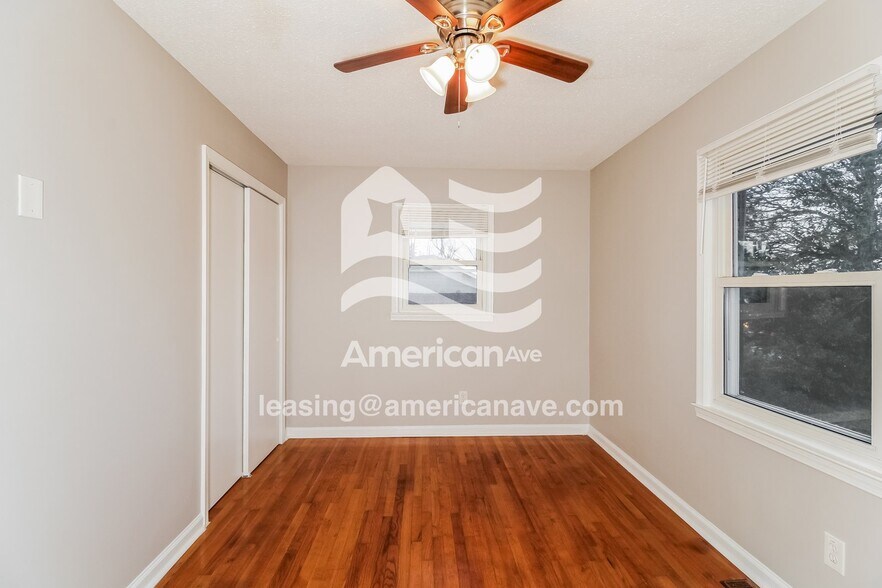 Building Photo - 2425 Hunt Club Rd