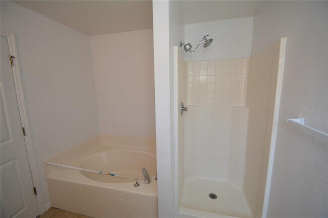 Building Photo - 85 Red Mill Dr