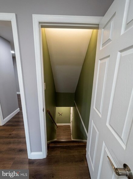 Building Photo - 53 N Post Rd