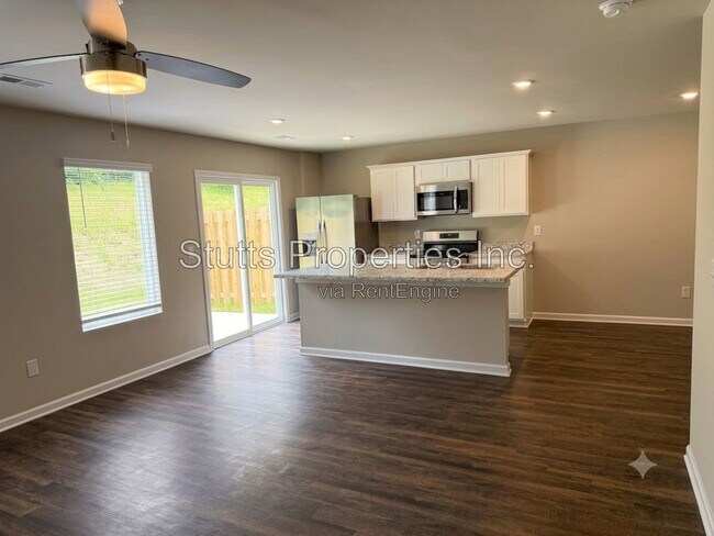 Building Photo - 4141 Hudson Ct SW