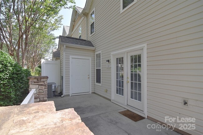 Building Photo - 11315 Dundarrach Ln