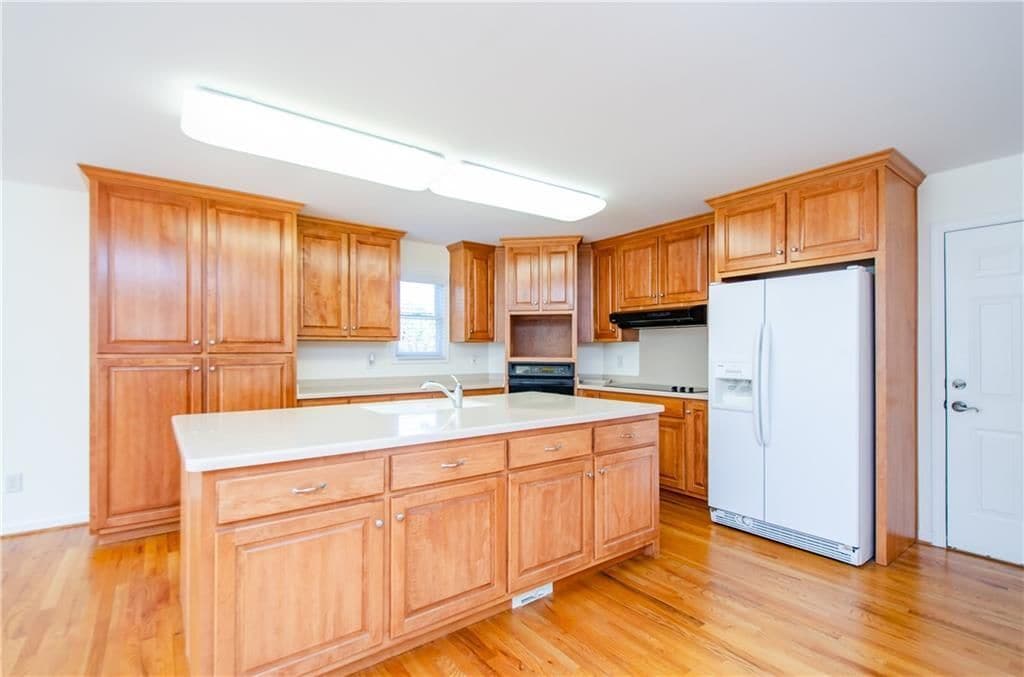 Building Photo - 3950 Chattahoochee Rd