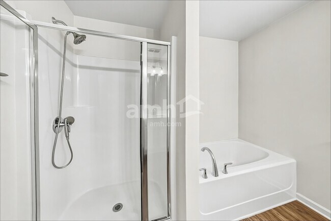 Building Photo - 516 Woodall Rd