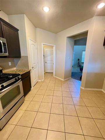 Building Photo - 507 Lipizzan Ln