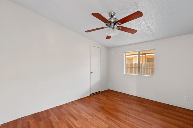 Building Photo - 13507 W Stella Ln