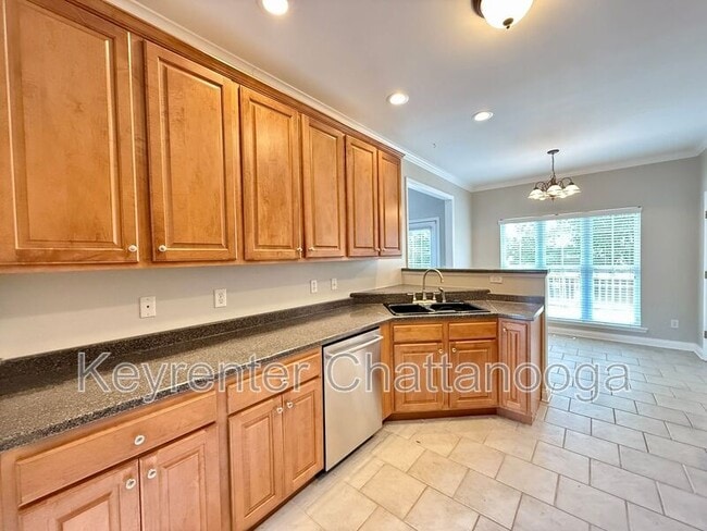 Building Photo - 8397 Lady Slipper Rd