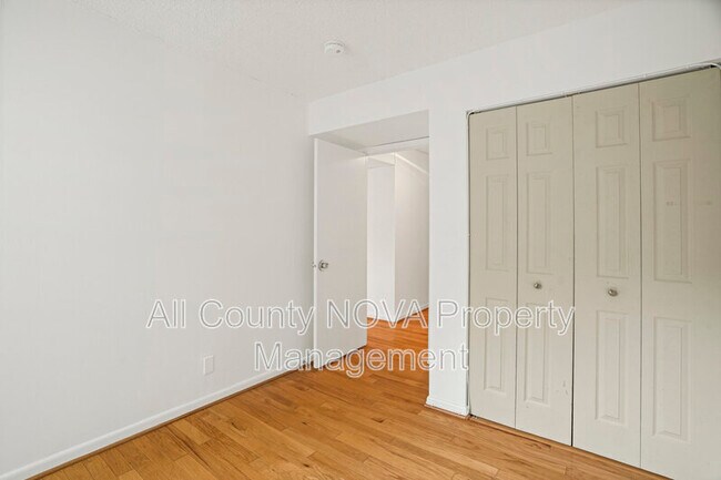 Building Photo - 1140 23rd St NW