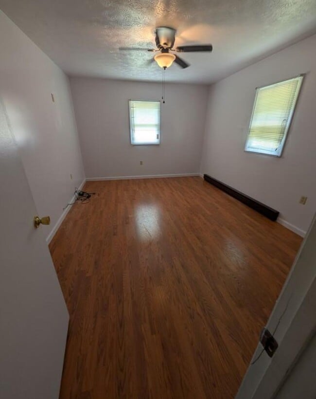 Building Photo - 56 Sand Lick Rd