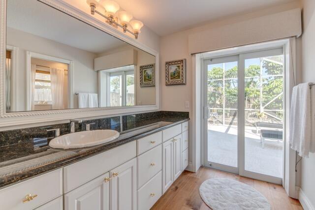 Building Photo - 5125 SE Matousek St