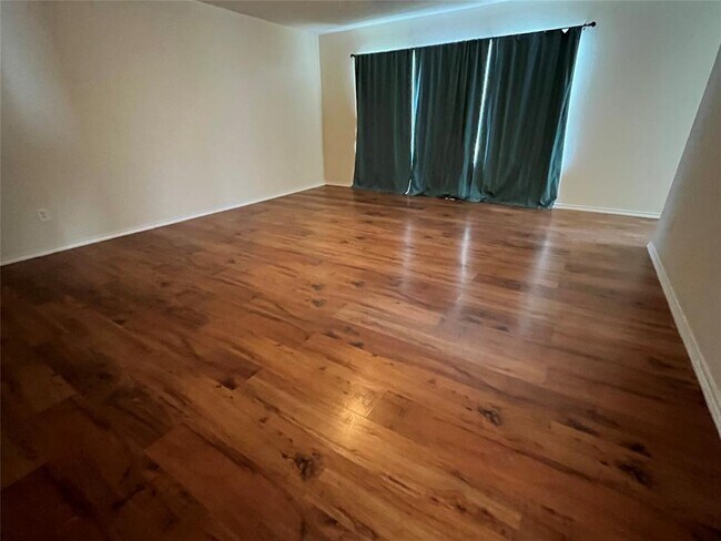 Building Photo - 2617 Byfield Dr