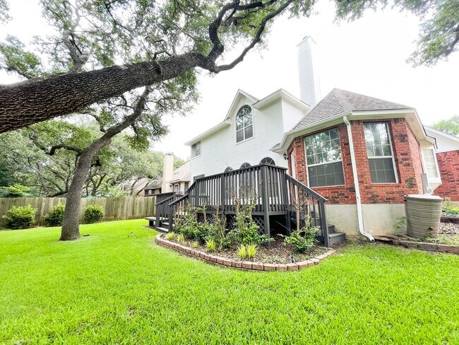 Building Photo - Beautiful 4 Bedroom 2.5 Bathroom Home in L...