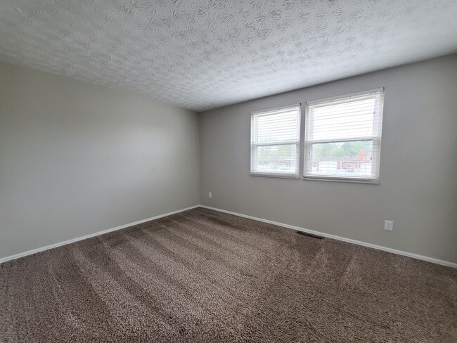 Building Photo - 5113 Sedalia Dr