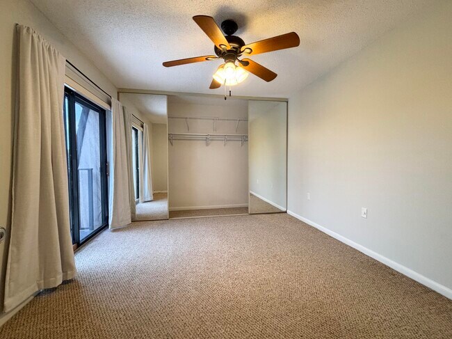Building Photo - 1402 14th Way