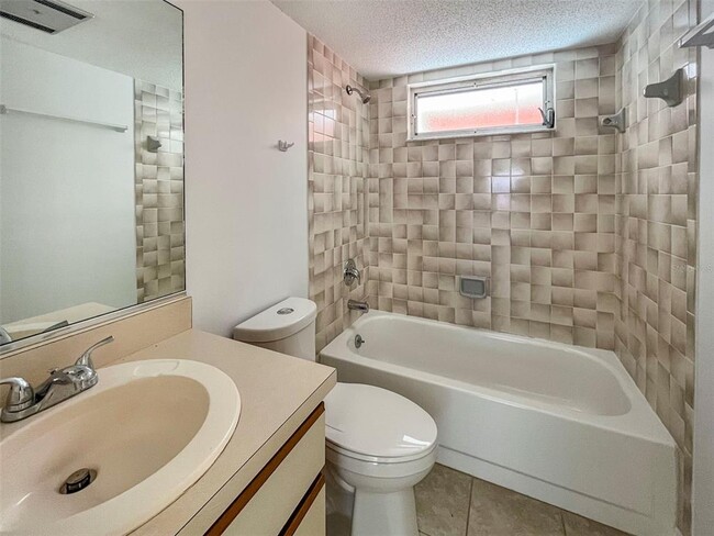 Building Photo - 3957 Proctor Rd