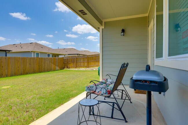 Building Photo - 145 Greenbelt Reservoir Pass