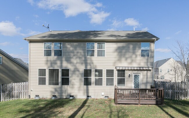 Building Photo - 1503 Hemlock Hill Dr