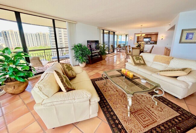 Building Photo - 4000 N Ocean Dr