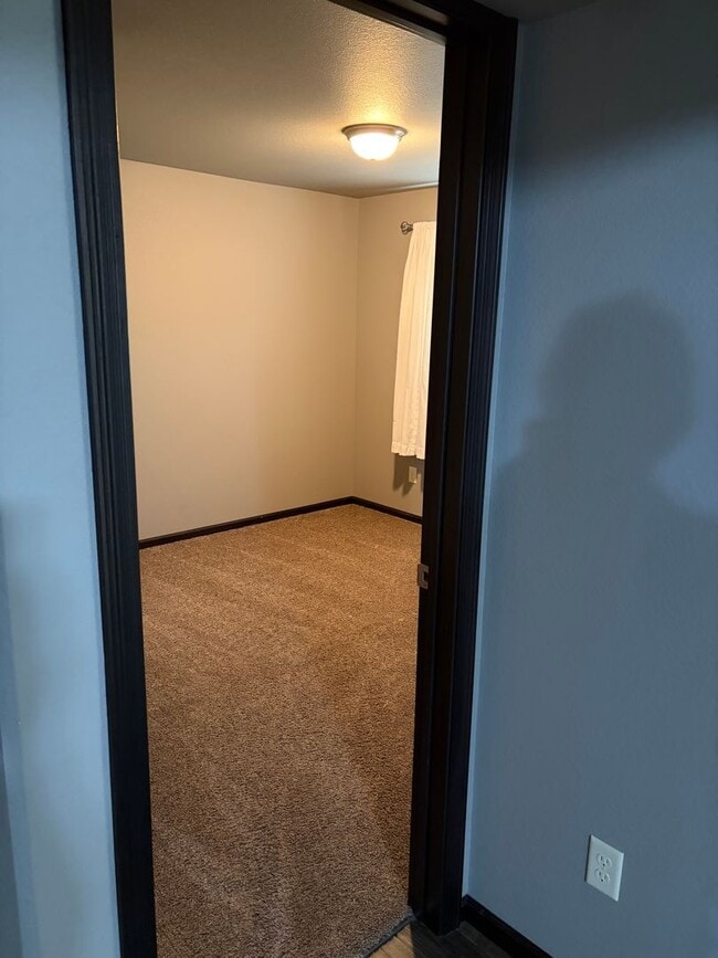 Building Photo - Modern 3-Bedroom Gem with Spacious Basement and Fenced Yard in Box Elder