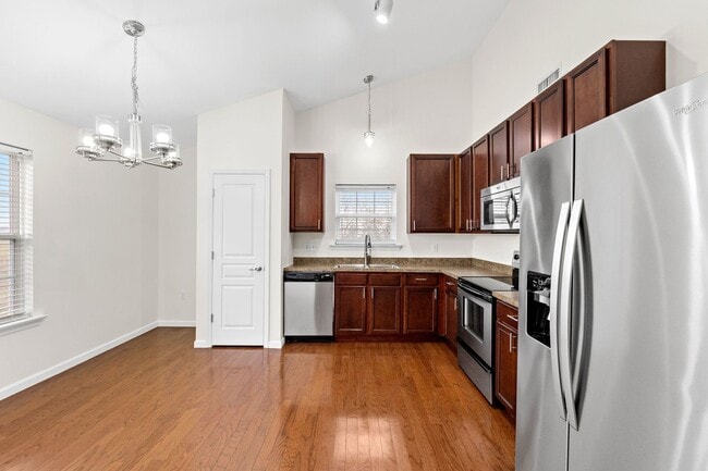 Building Photo - 1434 Piedmont Cir