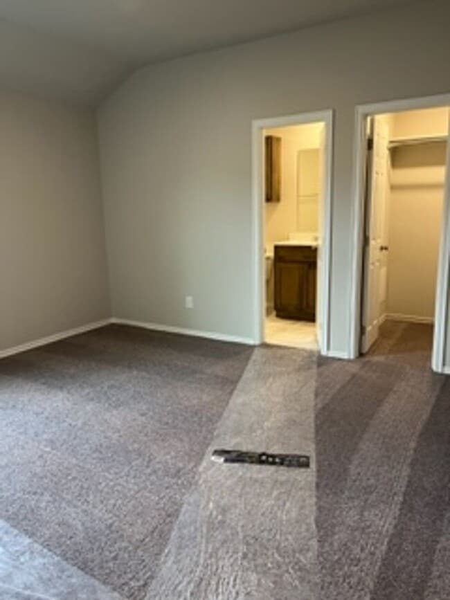 Building Photo - BRAND NEW HOME!