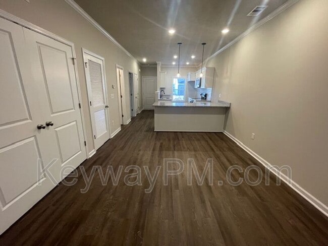 Building Photo - 5004 Greer Dr