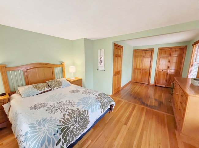 Building Photo - Beautiful House Available in Wakefield MA!