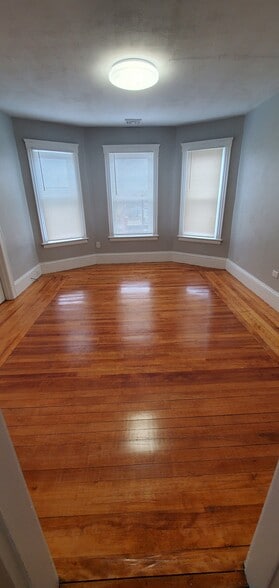 Building Photo - 488 Park Ave