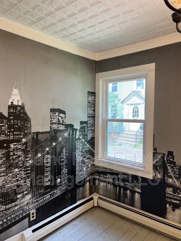 Building Photo - 365 Broadway