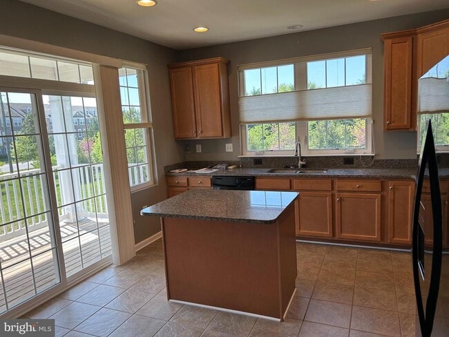 Building Photo - 44133 Peirosa Terrace