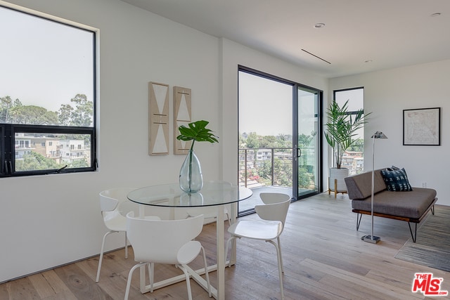 Building Photo - 3756 Brilliant Dr