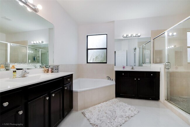 Building Photo - 11711 SW 254th St