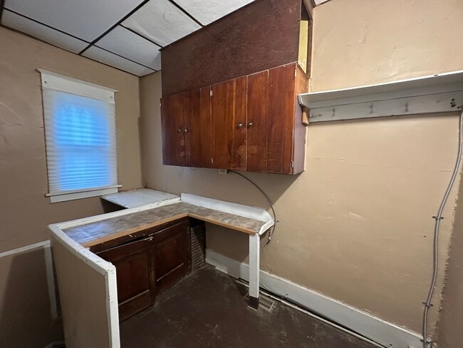 Building Photo - 118 State-N