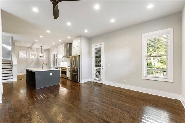 Building Photo - 1819 Huntington Hills Ln NW