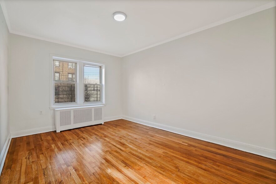 Building Photo - 1824 Summerfield St