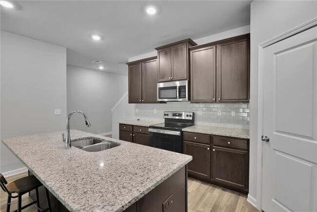 Building Photo - 3405 Endurance Ct