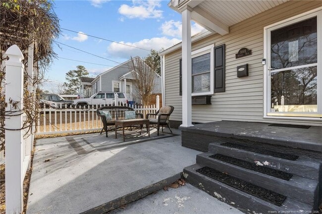 Building Photo - 1001 Anarine Rd