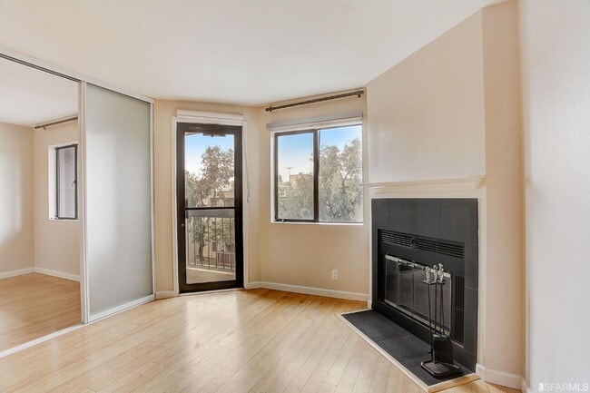 Building Photo - 785 Golden Gate Ave