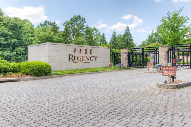 Building Photo - 700 Park Regency Pl NE