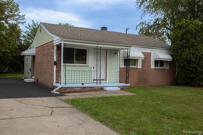 Building Photo - 587 Eugene Ave